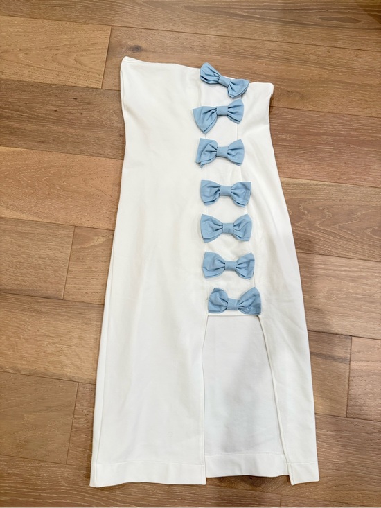 BHLDN Dresses & Skirts - BHLDN Strapless Side-Bow Asymmetrical Midi Dress - Anthropology